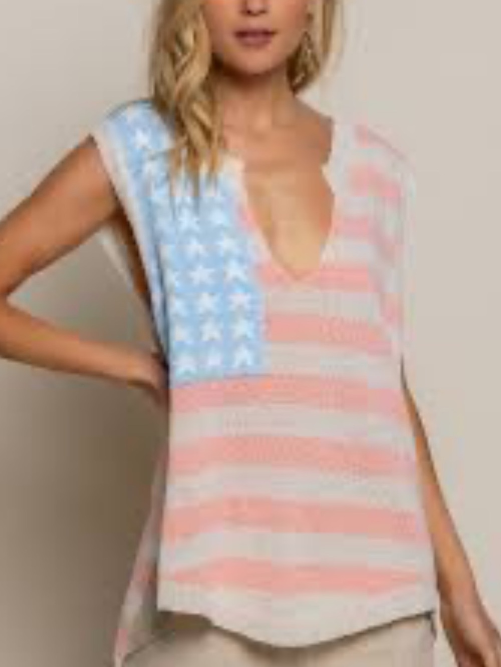 POL Striped American Flag Knit Sleeveless V-Neck knit -
